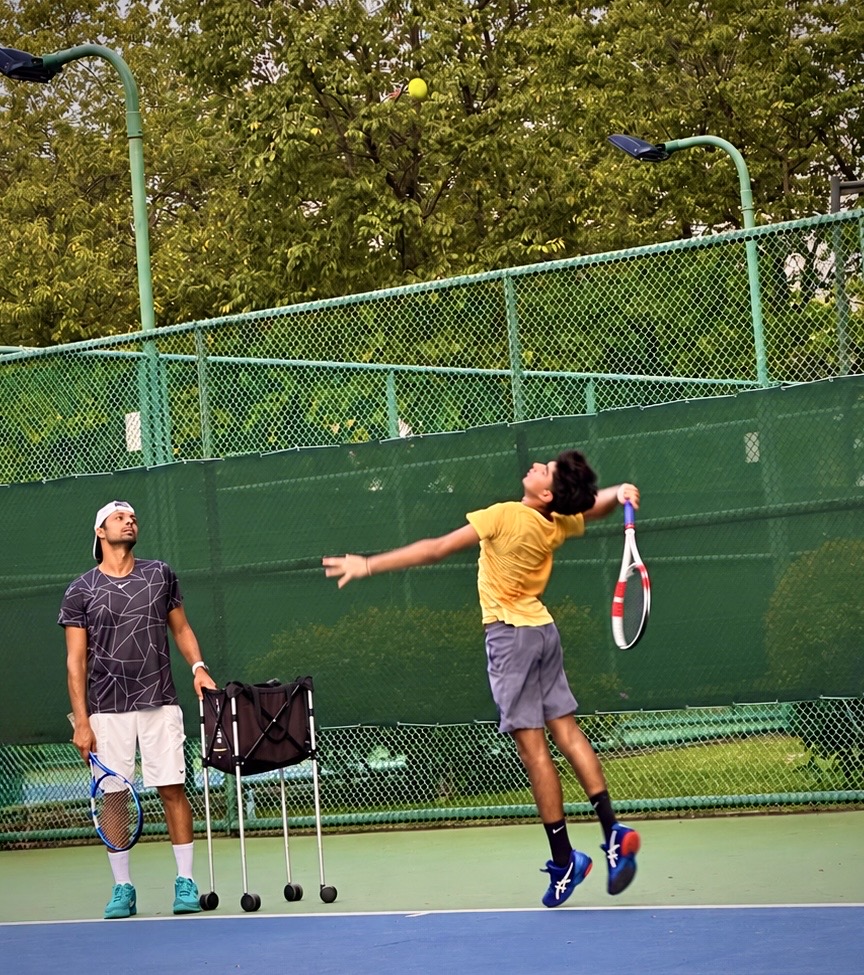 Original on-court coaching photograph